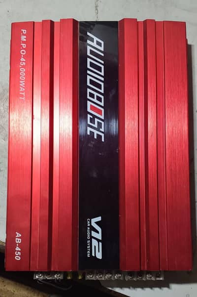 powerful car amplifier excellent condition crystal clear sound