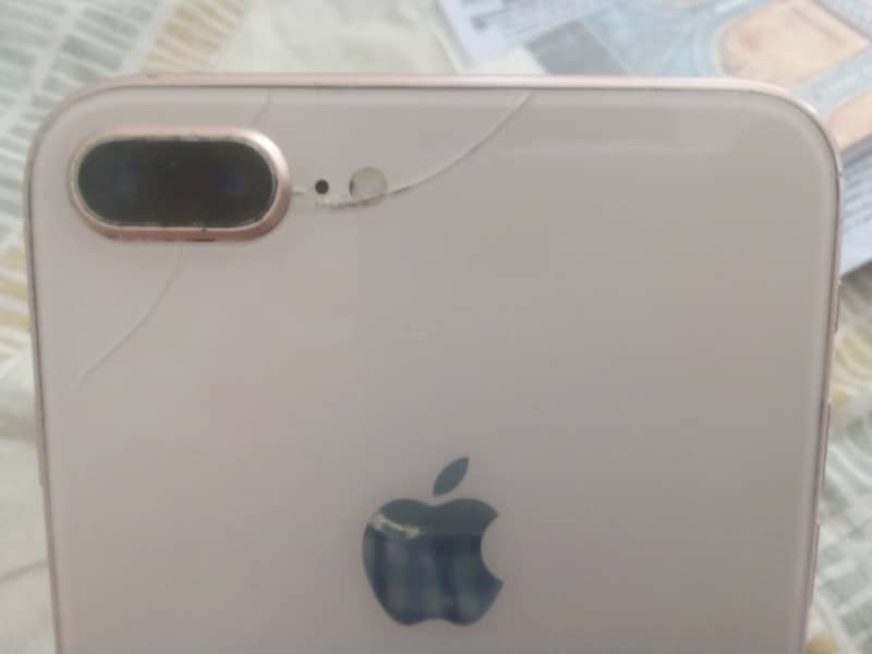 Apple iPhone 8 Plus 10