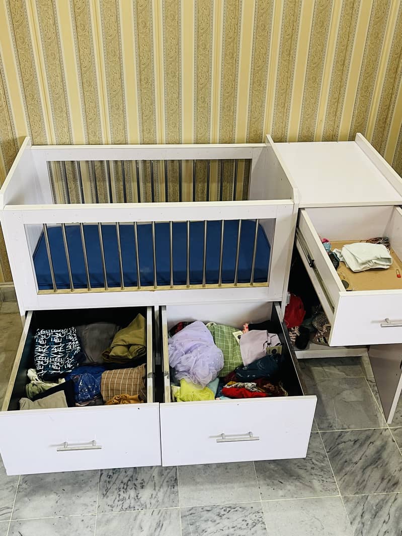 Baby Cot with Storage Drawers – Solid & Stylish 3