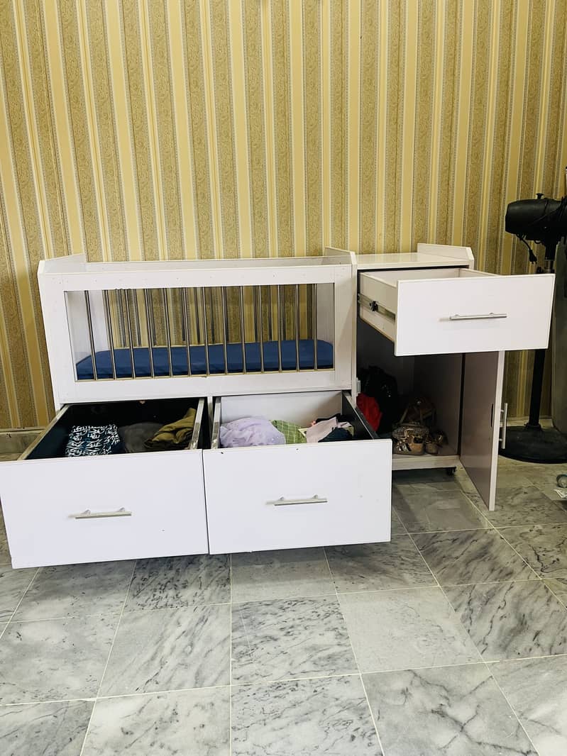 Baby Cot with Storage Drawers – Solid & Stylish 6