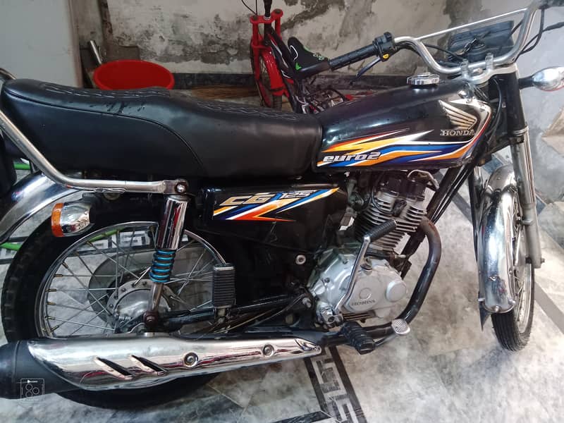 Honda CG 125 Black – Model 2017 | Registered 2018 1