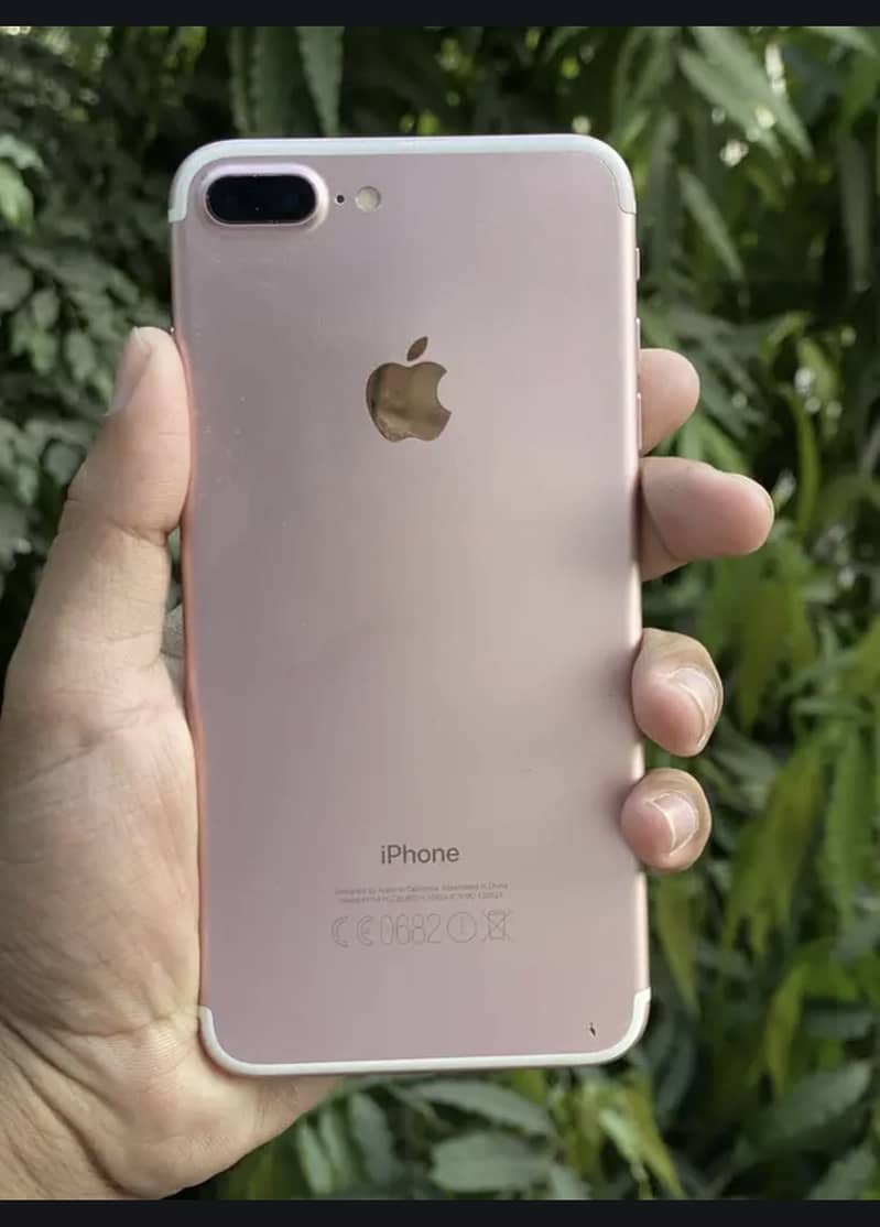 Apple iPhone 7 Plus 1