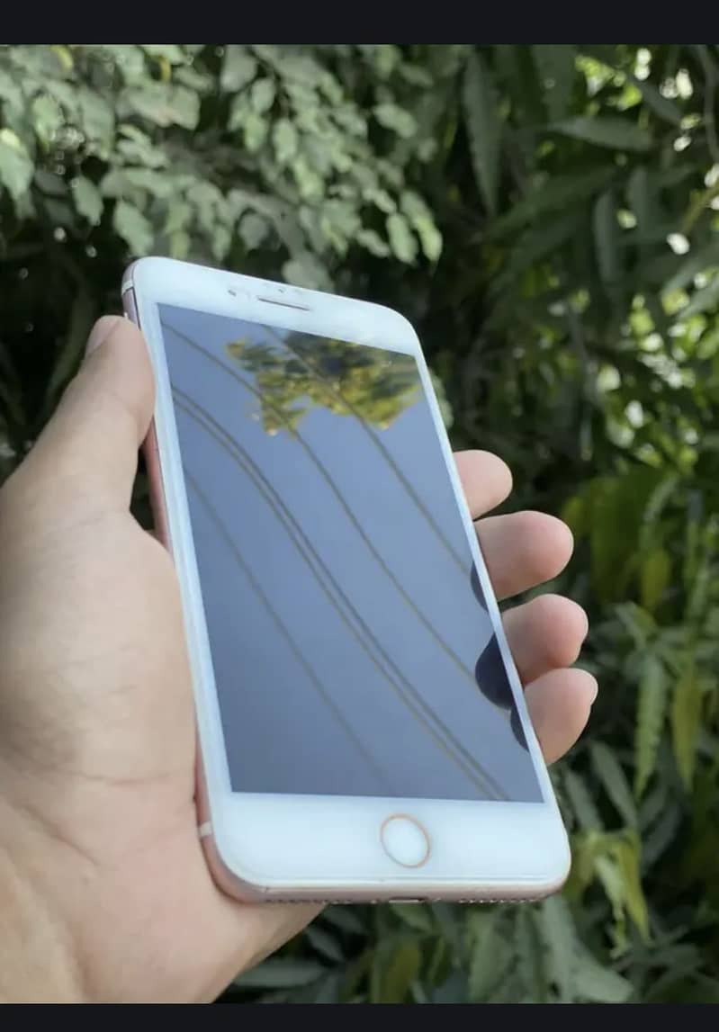 Apple iPhone 7 Plus 2