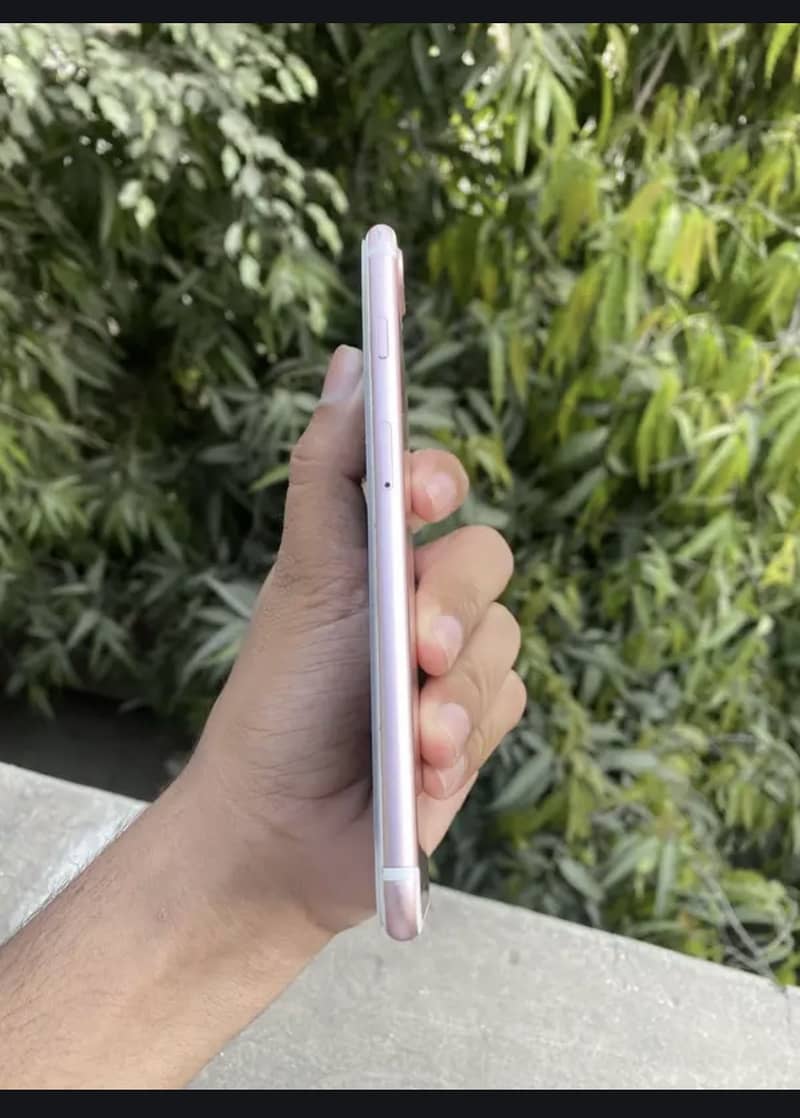 Apple iPhone 7 Plus 6