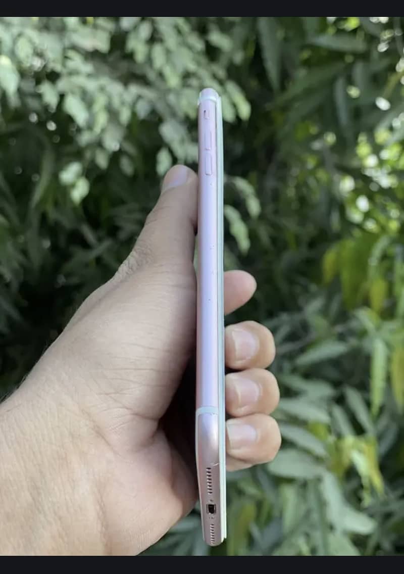 Apple iPhone 7 Plus 7