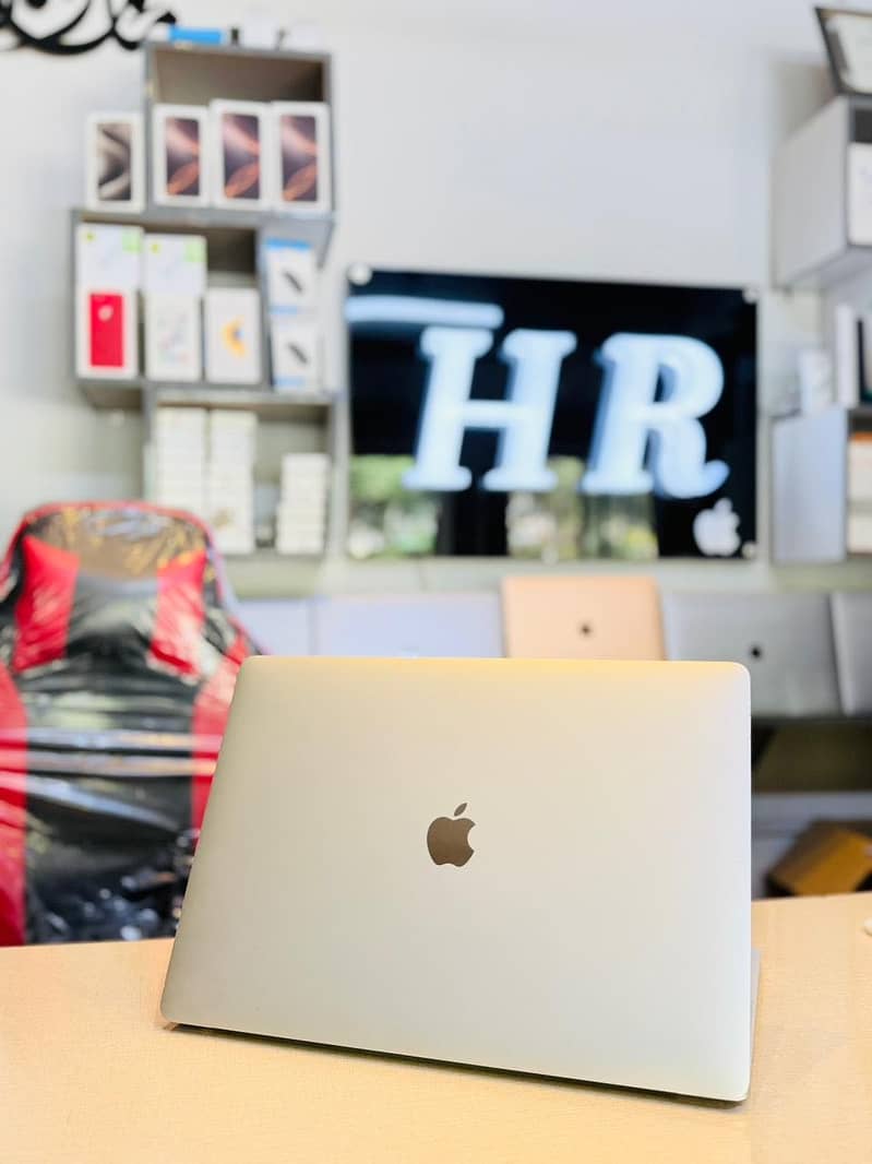 Macbook Pro 0
