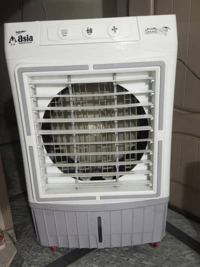 Air Cooler only 5 days use Full Size.