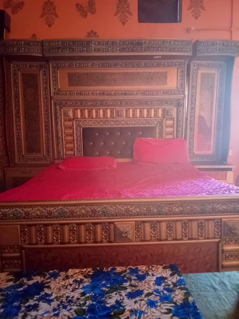 Bed dressing side table 3