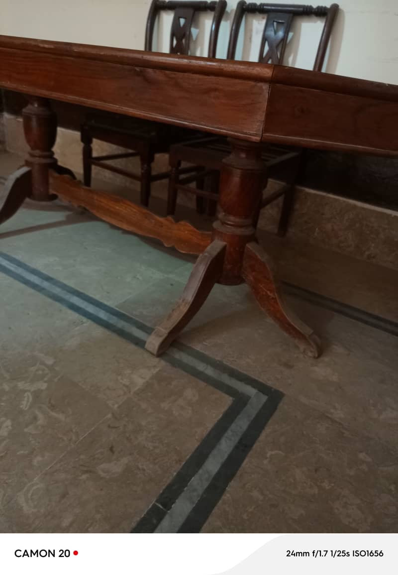 Dining table 4