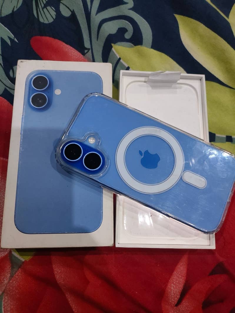 Apple iPhone 16 1