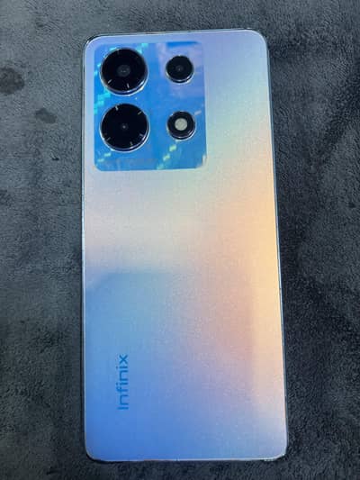 Infinix Note 30