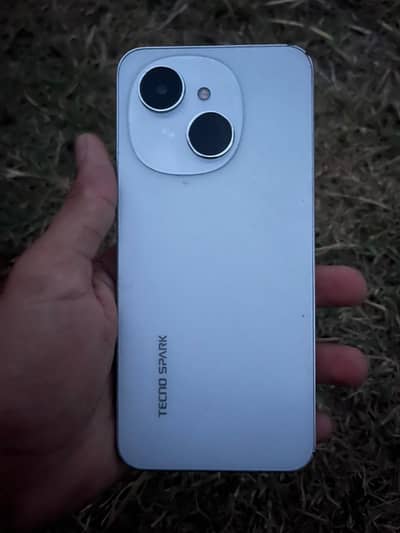 Tecno Spark Go 1