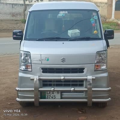 Suzuki Every 2013