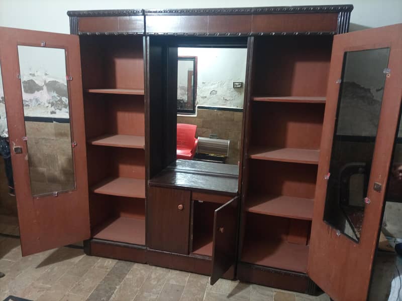 Divider with Dressing 1