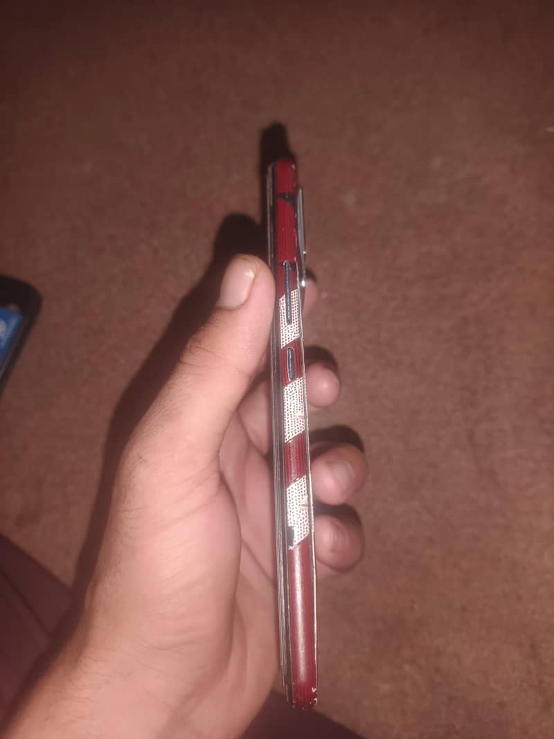 Vivo V21e 4