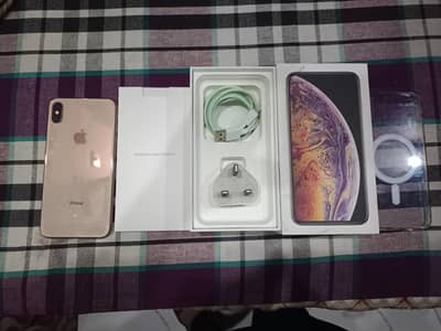 iphone xs max in new condition