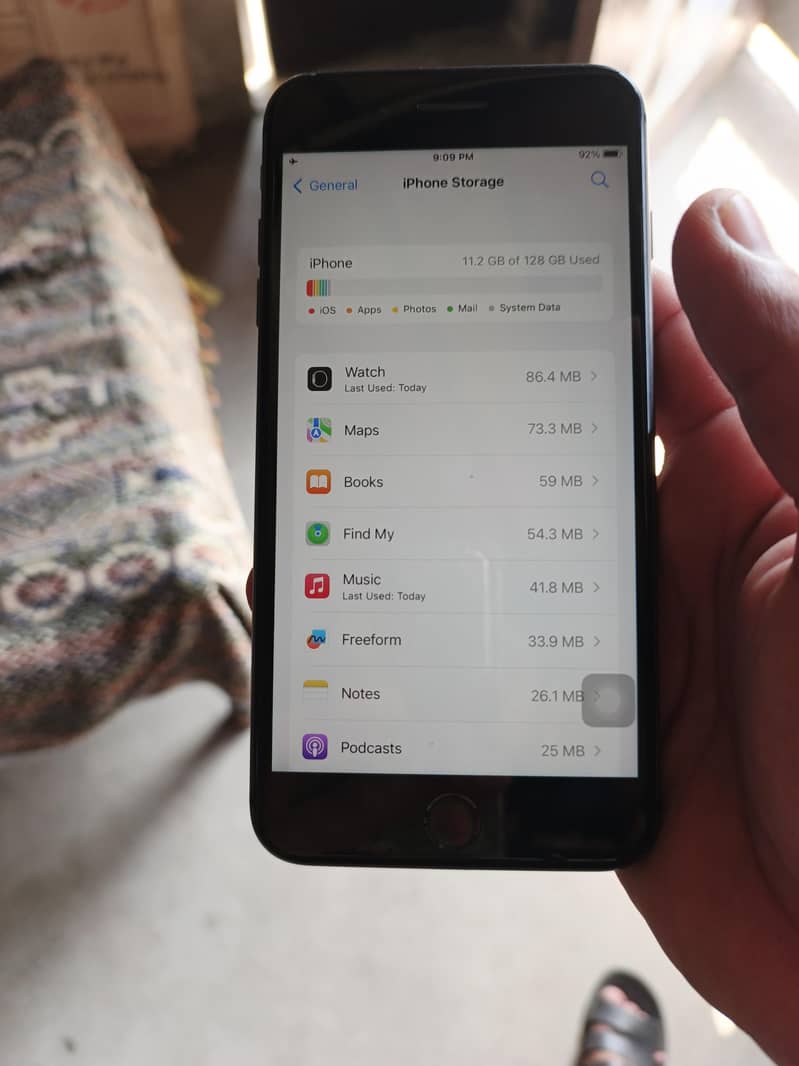 Apple iPhone 8 Plus 2