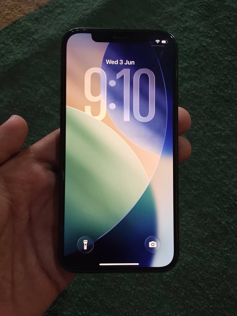 Apple iPhone 12 1