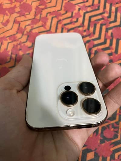 Apple iPhone 16 Pro