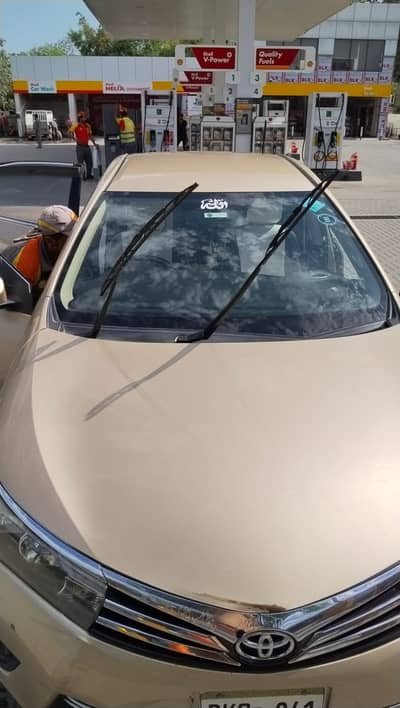 Toyota Corolla GLi 2016 | B to B Genuine