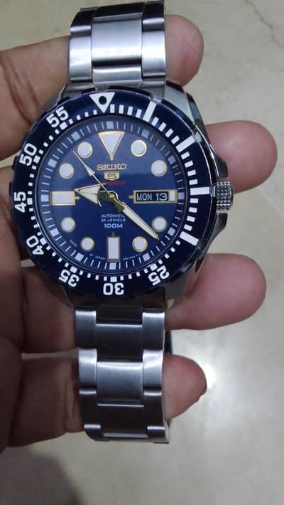 SEIKO 5 (SPORTS) AUTOMATIC