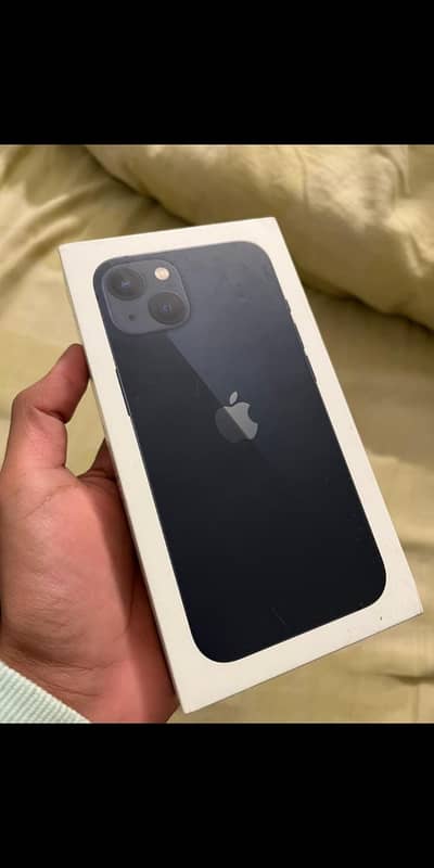 Apple iPhone 13