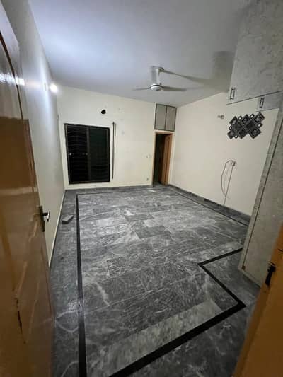5 marla lower portion for rent in johar town lahore