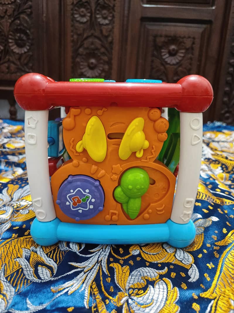 VTech Turn & Learn Cube | Explore & Learn on Every Side 10