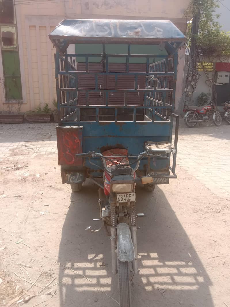 loader 100 cc 0