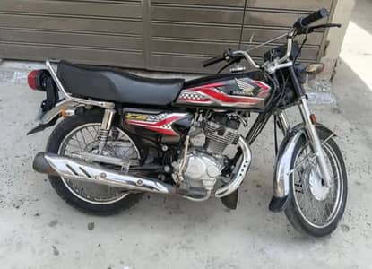 I am selling Honda 125 total original