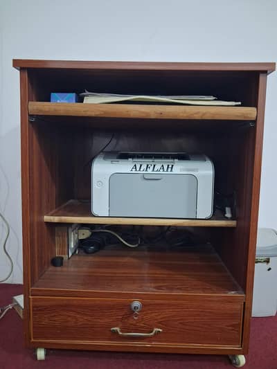 Computer Table And Rewalving Chair