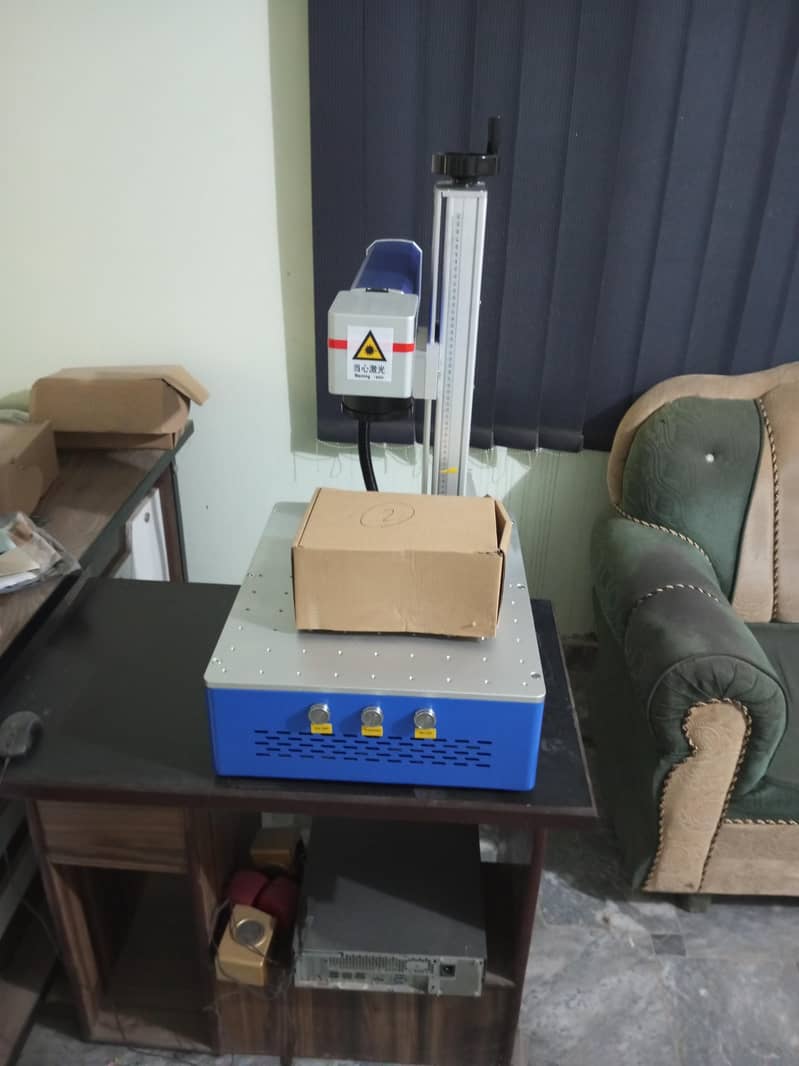fiber laser marking machine 1