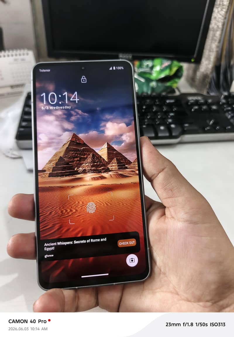 Sharp Aquos R7 0