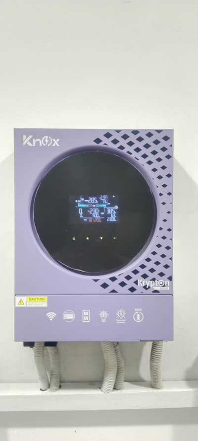 Hybrid Inveter knox PV5600 4kw for sale Model. Knox 4kw Pv5600