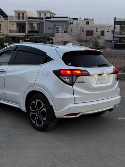 Honda Vezel 2015