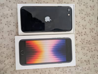 Apple iPhone SE 3