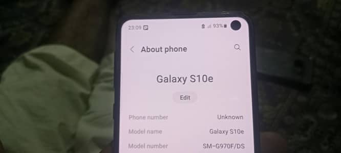 Samsung Mobile S10e