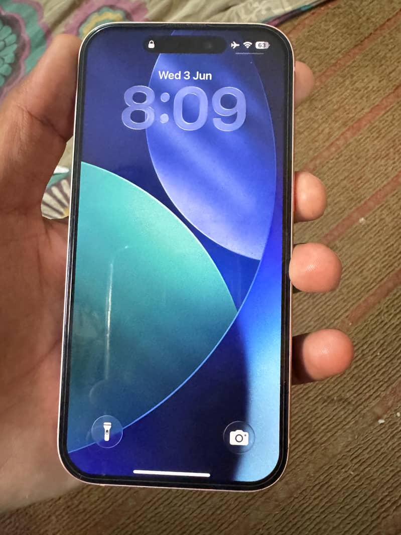 Apple iPhone 15 4