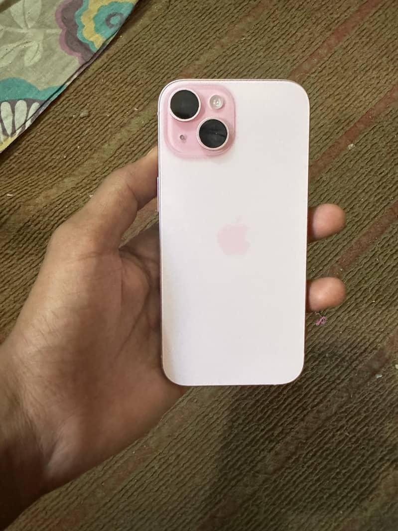 Apple iPhone 15 7