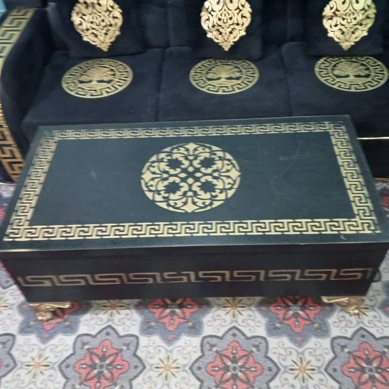 6seter sofa set 0