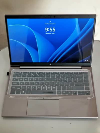 HP Z Book Touch G8 i7/11 gen 32/256 ssd 4 gb Graphic Card