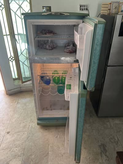 Waves Fridge for Sale - Big Size, Powerful Cooling
