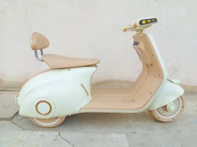 Kids Electric Scooter Ride-On Bike | Stylish Vespa Design | Battery O