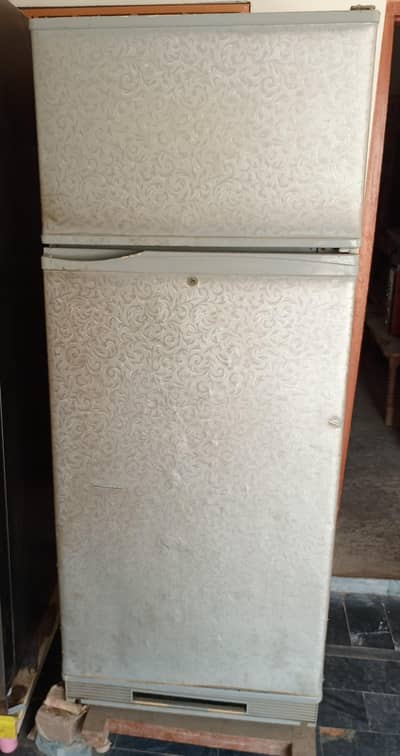 Pel Full size refrigerator