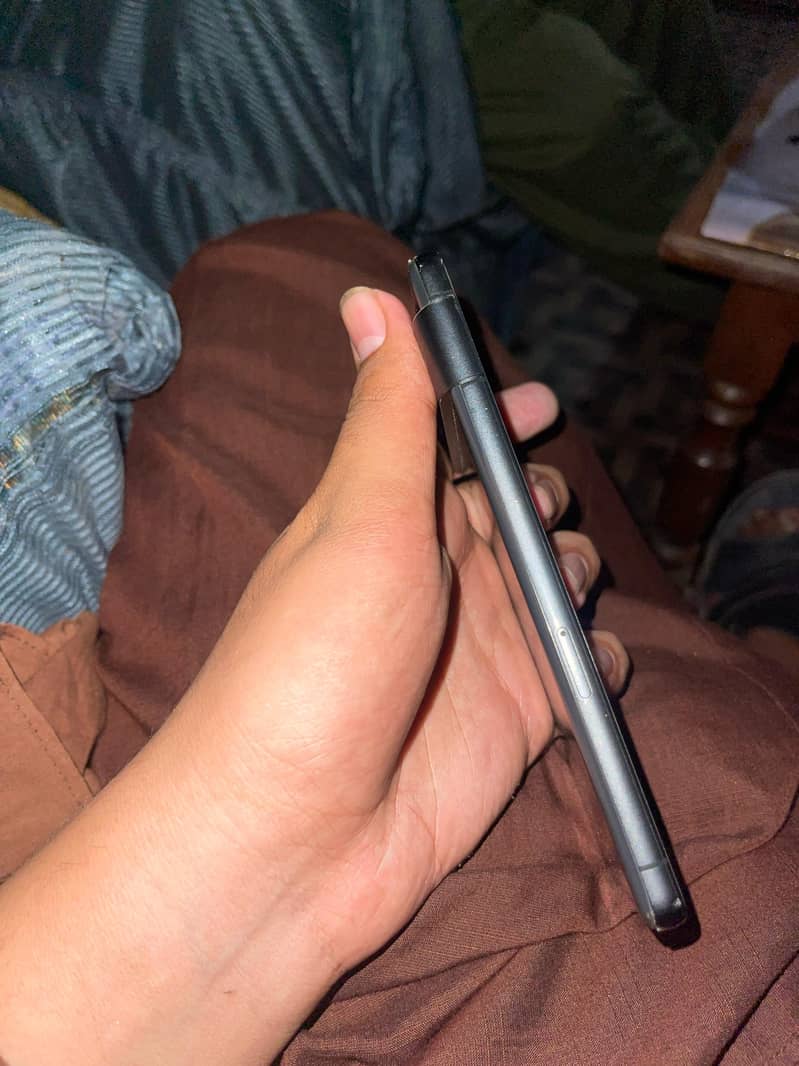Google Pixel 7 4