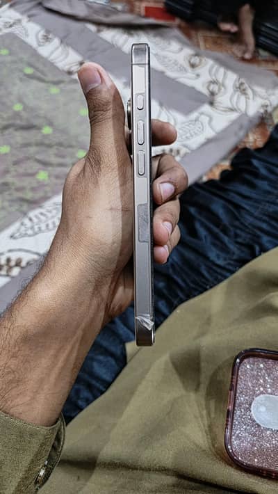 Apple iPhone 16 Pro jv 92% battery health 128gb LLA