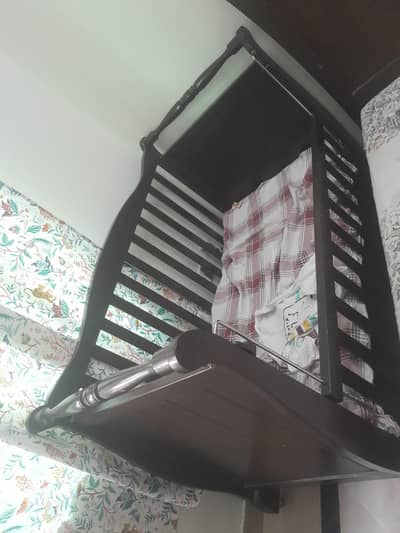 pure wooden jumbo size baby cot