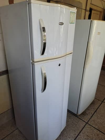 Whirlpool Fridge 12 cu ft no frost