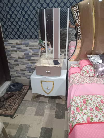 Premium Modern Bedroom Set for Sale