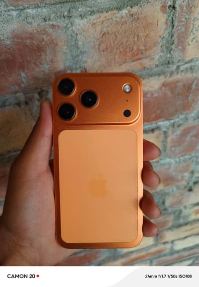 Apple iPhone XR convert 17 pro